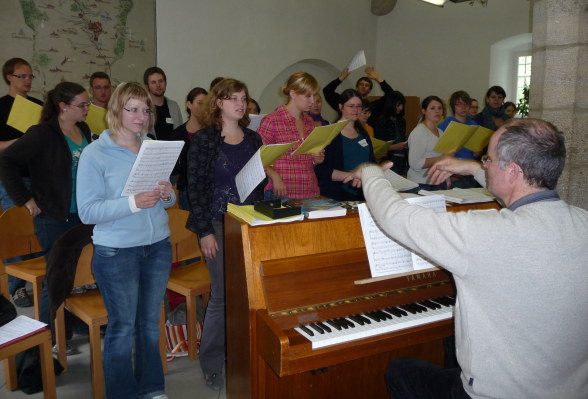 Probenwochenende Mai 2009 in der Jugendherberge Rothenburg/Tauber. Bild von Fabian K.; dankesch&ouml;n!