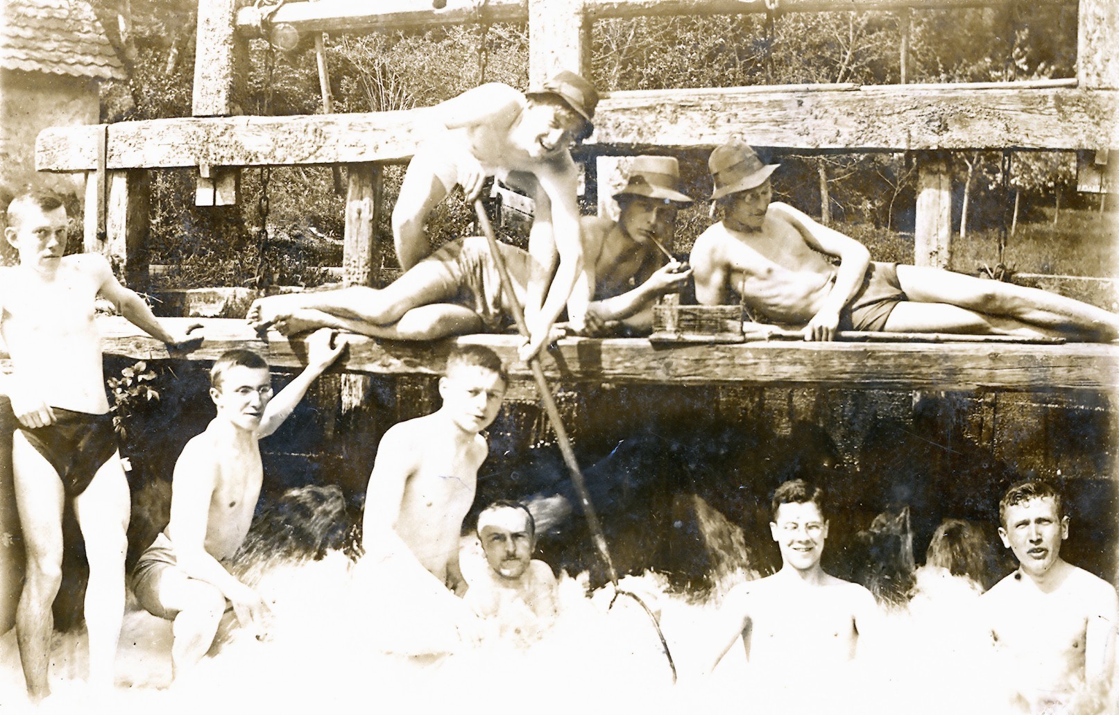 Vor der Schottersmühle, am 24. März 1927 Vor der Schottersmühle, am 24. März 1927